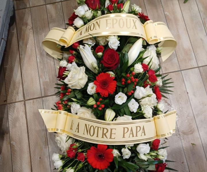 L’embellissement de sépultures fait partie des services proposés par Au Lys d'Or.